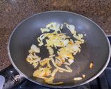 Foto del paso 3 de la receta: Pasta con salsa de gamba roja