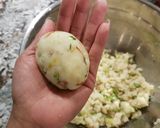 A picture of step 5 of Potato Fritters (Perkedel kentang).
