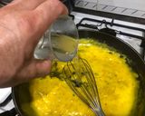 Foto del paso 4 de la receta Rollizos de pollo caseros en salsa al vino blanco
