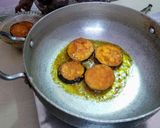 बैगुन भाजा (baigan bhaja recipe in hindi) रेसिपी चरण 3 फोटो
