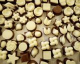A picture of step 6 of #Mothersday Homemade Chocolates.