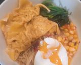 รูปขั้นตอนการทำที่ 4 ของ บะหมี่เกี๊ยวยักษ์หมูหมักข้าวหมากแดง Red Rice Wonton Noodle Soup