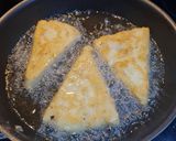 A picture of step 5 of Glutten-Free Irish Potato Cakes.