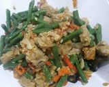 Foto langkah ke 4 dari resep Tumis oncom kacang panjang.