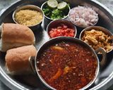 A picture of step 9 of Spicy misal pav.