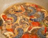 Foto langkah ke 4 dari resep Tom Yum Goong Simple.