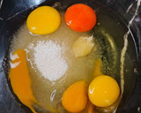 Foto langkah ke 2 dari resep Bolu Ketan Hitam Keju Lumer.