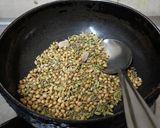 A picture of step 4 of Ghugni ---- A Bengali Street Snack, highly nutritious that you cannot deny.