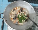 Foto langkah ke 9 dari resep Sup Jamur Kuping.