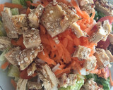 Foto del paso 3 de la receta: Ensalada con pollo empanado con avena