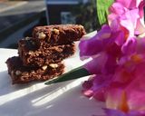 A picture of step 3 of Cashew-Pistachios Brownie ice cream Sandwich.