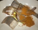 A picture of step 4 of Special fried fish.