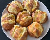 Foto langkah ke 7 dari resep Korean Cream Cheese Garlic Bread.