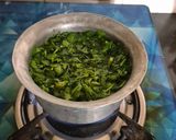 A picture of step 1 of Methi Matar Paneer Malai.