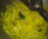 A picture of step 3 of Cabbage poriyal.