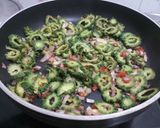 कारल्याची भाजी (Karlyachi Bhaji Recipe In Marathi) रेसिपी स्टेप 3 फोटो 