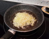 Foto del paso 4 de la receta: Macarrones gratinados con setas y manzana!!