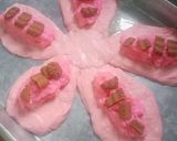 A picture of step 6 of FLORAL BREAD WITH CUSTARD FILLING😋😋😋.