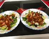 Foto del paso 3 de la receta: Salchichas de pollo en airfryer con ensalada variada