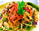 A picture of step 6 of Stir-Fried Beef Pho Noodles.