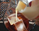 Foto langkah ke 3 dari resep Ice Yakult Tea.