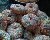 Foto langkah ke 4 dari resep Donat Maizena.