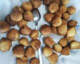 Foto del passaggio 3 della ricetta Castagnole colorate #glutenfree 🎉🎭🥳