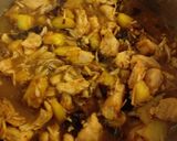 Foto del paso 3 de la receta: 4.🍗Pollo con piña y ciruelas🍍