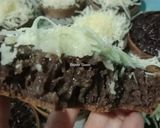 Foto langkah ke 5 dari resep Martabak Mini Pandan Tanpa Ragi.