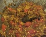 बैंगन टमाटर आलू की सब्जी (Baingan tamatar aloo ki sabzi recipe in hindi) रेसिपी चरण 4 फोटो