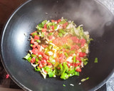 Foto del paso 2 de la receta: Pollo en pepitoria