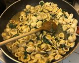 Foto del passaggio 4 della ricetta Orecchiette (Solari) con Garum Sociorum e Senape Selvatica Saltata