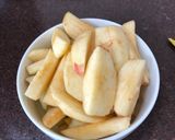A picture of step 2 of Apple cake.
