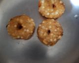 A picture of step 5 of Sabudana Vada.
