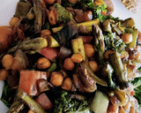 Foto del paso 4 de la receta: Salteado de espárragos y kale con garbanzos