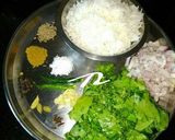 A picture of step 1 of Spinach Rice/HariyaliRice with Raita.