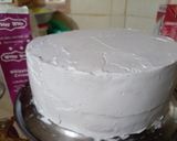 A picture of step 1 of Sun flower cake 🎂.