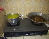 Foto langkah ke 4 dari resep Rawon Ayam Maknyus ala Ummu shofiy.