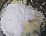A picture of step 2 of Butter cake.