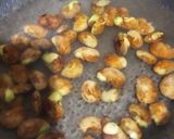 Foto langkah ke 2 dari resep Oseng kacang koro udang asin.