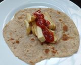 A picture of step 4 of Chapati Chips Roll.