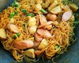 Foto langkah ke 7 dari resep Bihun Tumis/goreng sosis bakso.