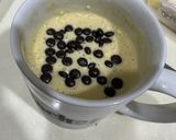 Foto langkah ke 3 dari resep Banana Mug Cake.