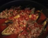 A picture of step 5 of Karnıyarık (Eggplants Stuffed with Ground Meat Sauce).
