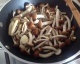 Foto del passaggio 2 della ricetta Filetto di fassona con fonduta e cipolla fritta