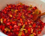 Bazsalikomos-rebarbarás szamócalekvár recept fázis 7 fotója
