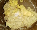 Foto langkah ke 4 dari resep Donat Ubi Jalar Topping Gula Halus.