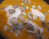 Foto del paso 4 de la receta: Merluza en salsa de vino dulce