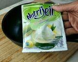 Foto langkah ke 1 dari resep Es Kelapa Muda Jelly Warna.