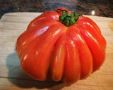 Foto del paso 1 de la receta: Ensalada de tomate con queso griego